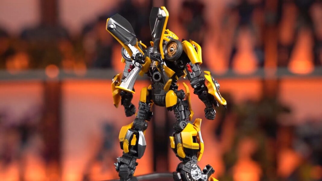 In Hand Image Of Trumpeter Transformers The Last Knight Bumblebee Smart Model Kit  (4 of 16)